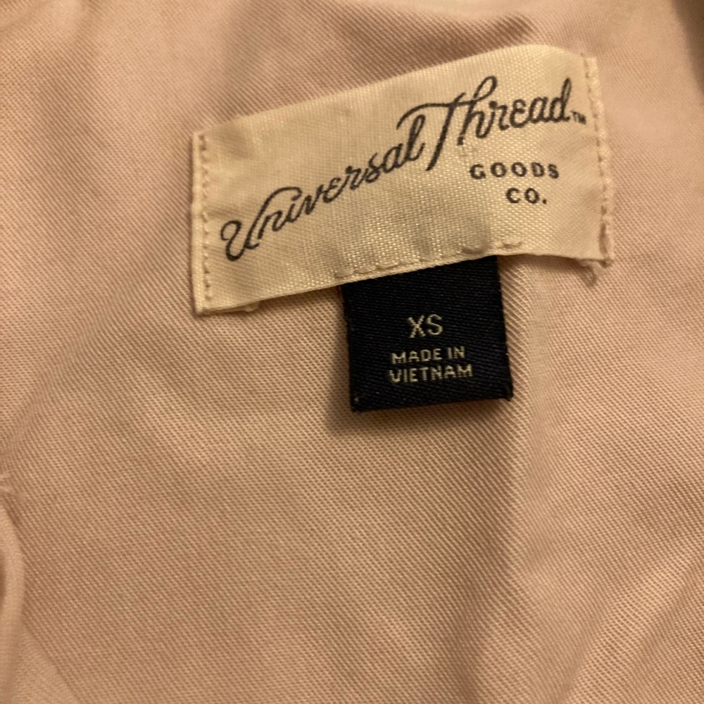 Universal Thread Bottom Down Shirt - image 3